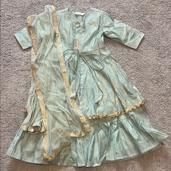 STOP Other - Elegant Mint Maxi Dress with Gold Accents